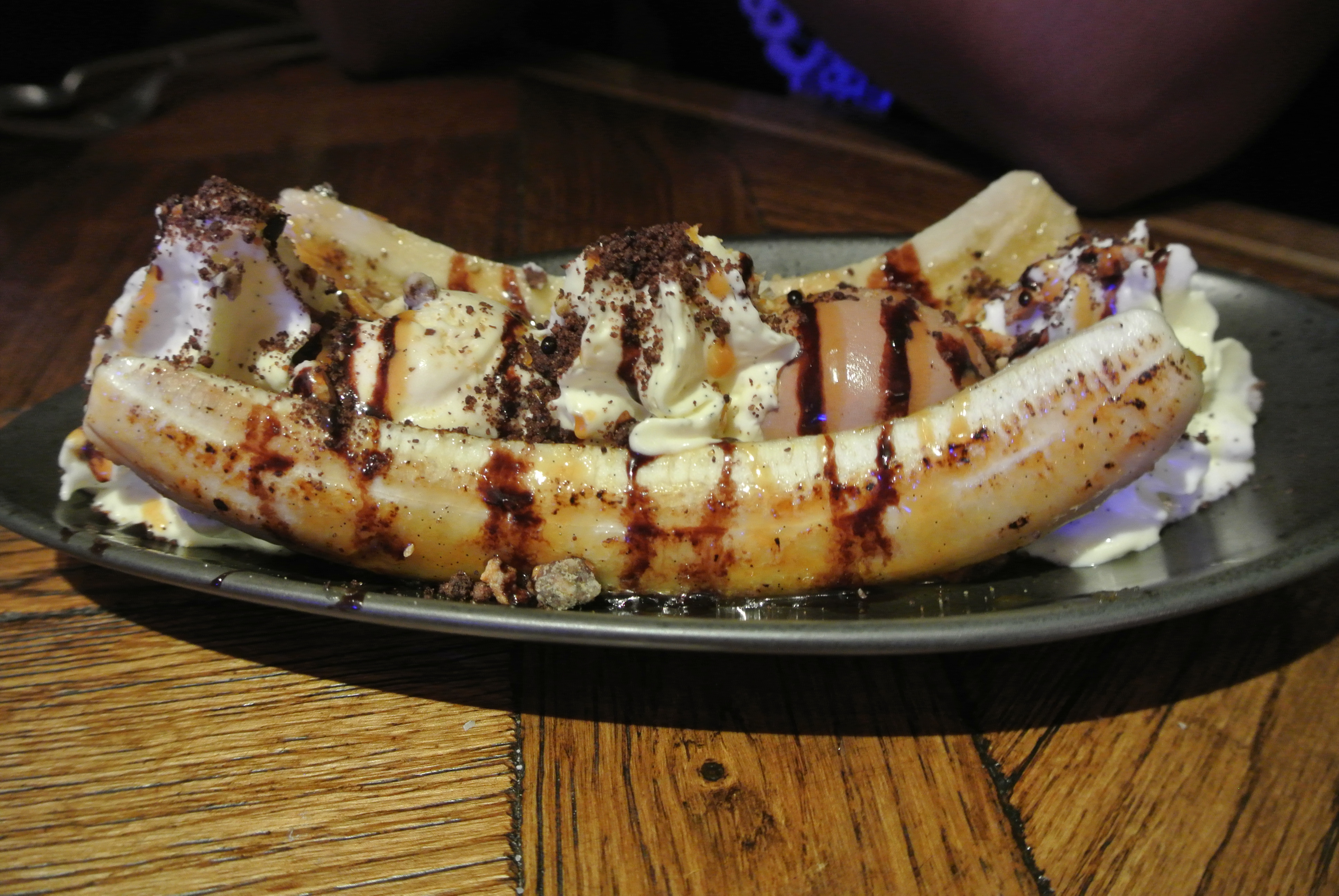 Banana Split - Chocolate ice cream, banana, rum caramel and chantilly cream.